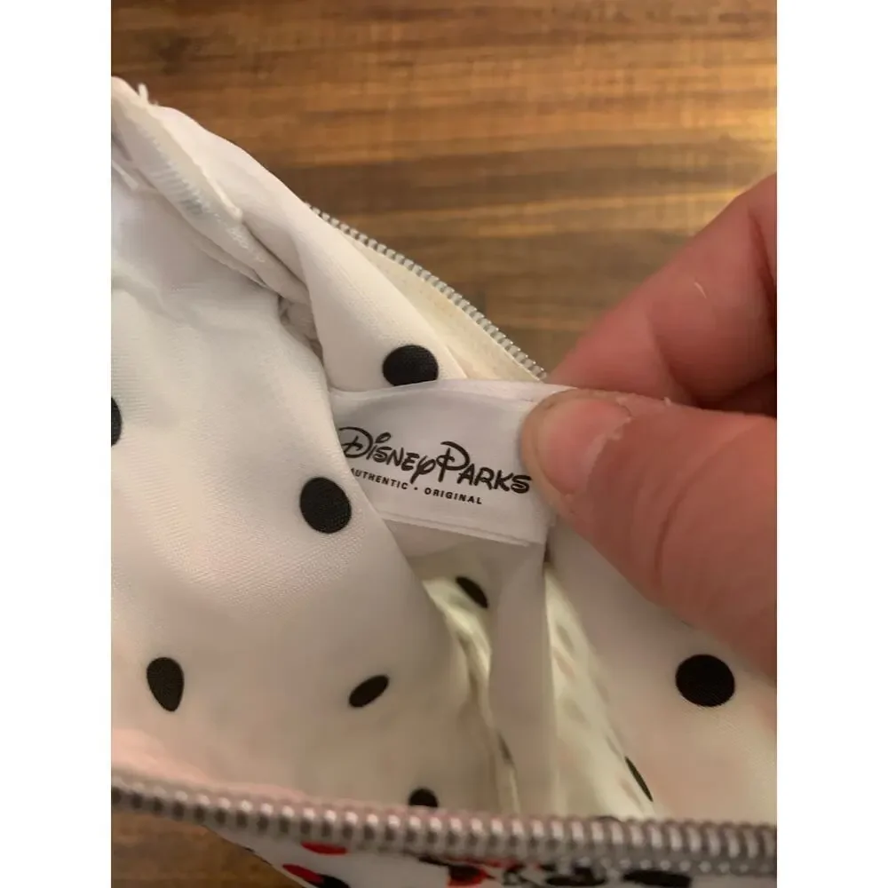 DISNEY PARKS Unisex Minnie Mouse Wristlet